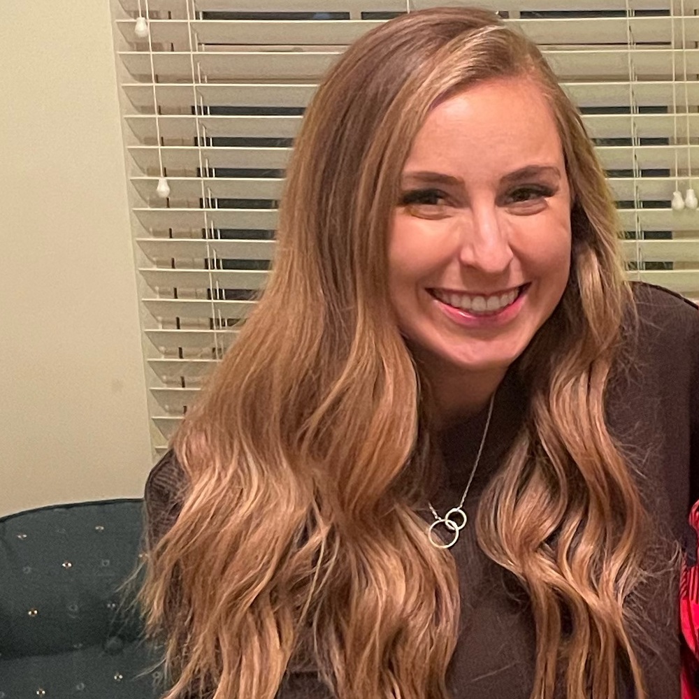 Meet your Posher, Abigail